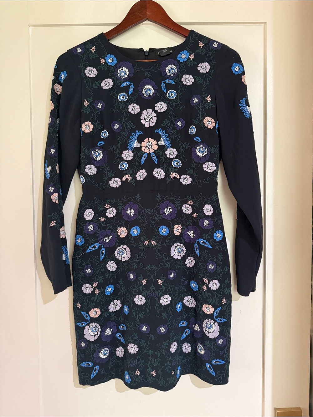 Floral Embroidered Navy Blue Long-Sleeve Dress